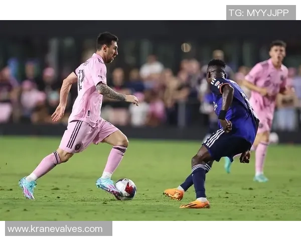 世界杯精彩对决波尔图逆转里昂全场沸腾战术解析与精彩瞬间回顾