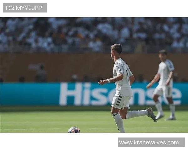 意甲激战：拜仁绝杀皇马神扑引爆全场精彩瞬间回顾